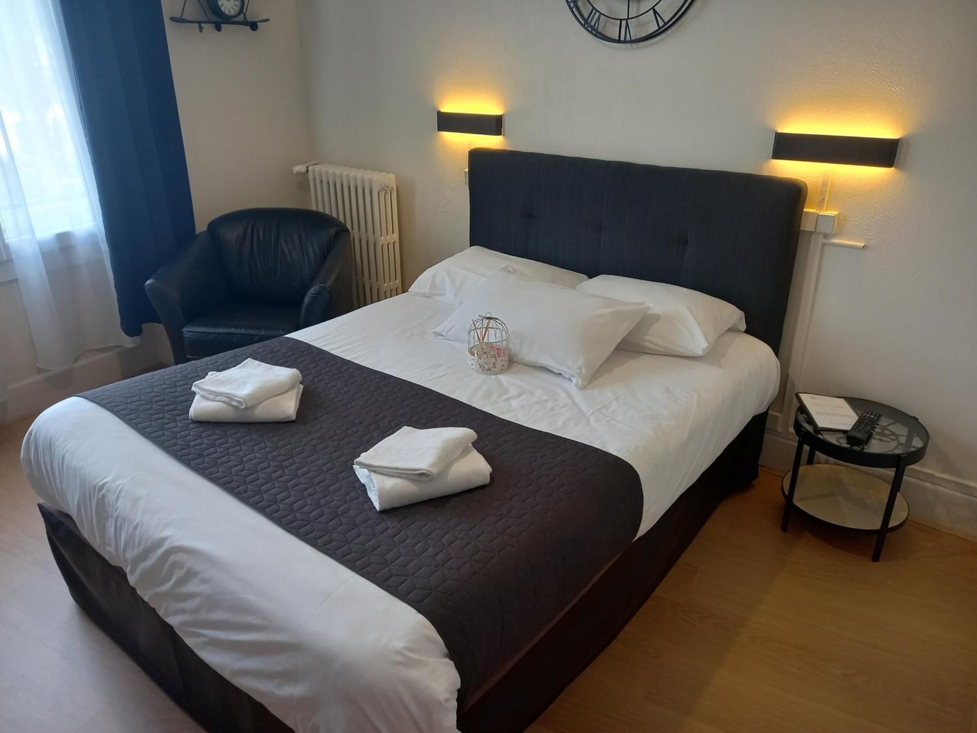 Hotel Le Splendid Troyes Esterno foto